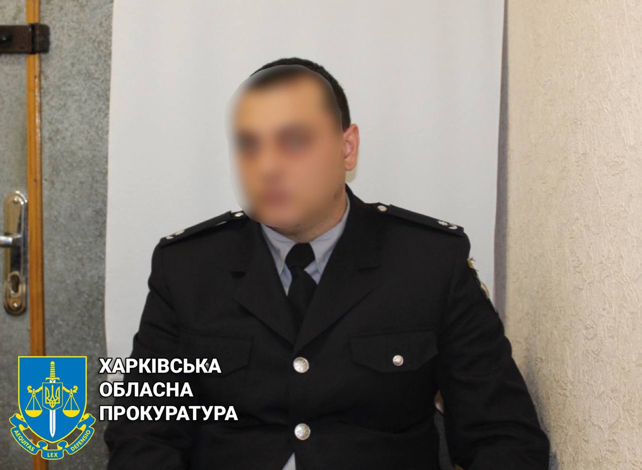 Присягнув на вірність росіянам за щомісячну оплату в 50 000 рублів: експоліцейський з Харківської області підозрюється у держзраді
