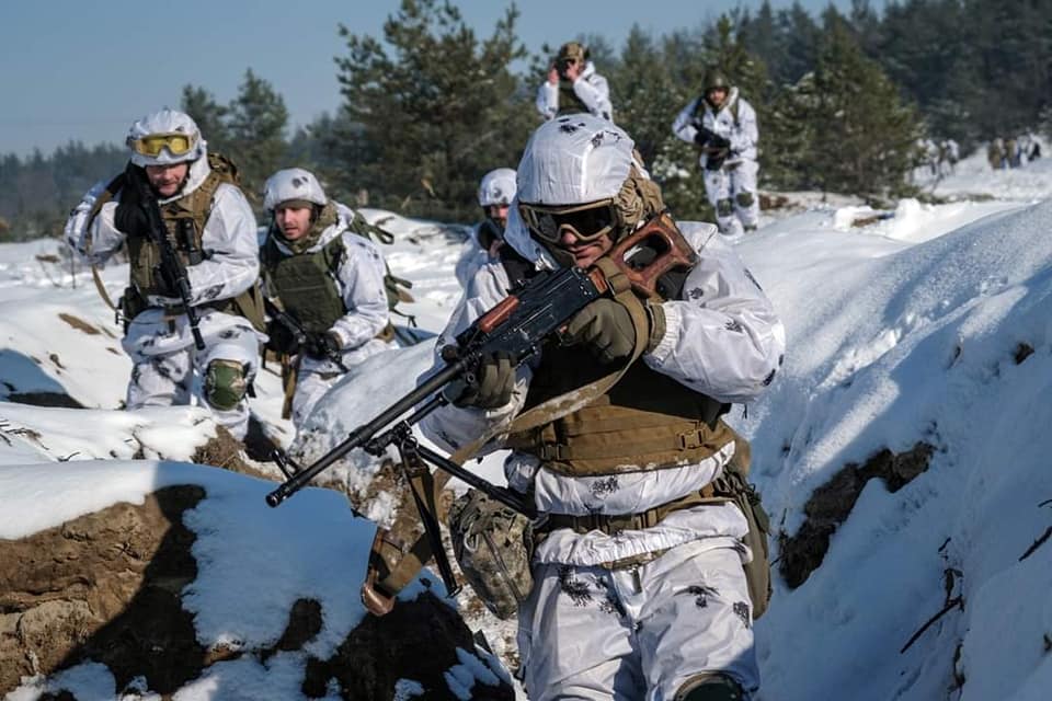 Сили оборони відбили 12 атак росіян в районі Синьківки та ще 2 атаки в районі східніше Петропавлівки на Харківщині – Генштаб ЗСУ