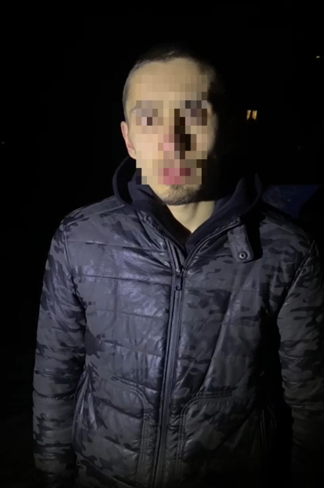 Чоловіку, який запускав феєрверки в дворі житлового будинку на Салтівці, загрожує до 5 років за ґратами