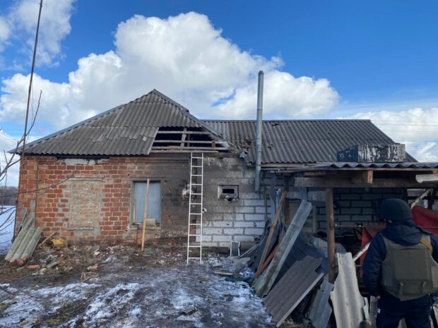 Четверо поранених упродовж доби: поліцейські Харківщини документують злочинні дії рф