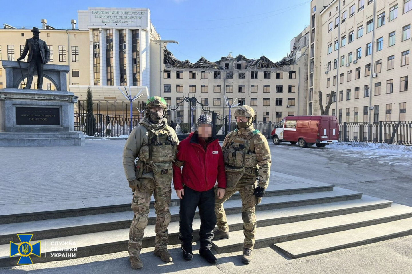 СБУ «по гарячих слідах» затримала агента рф, який коригував нещодавні ракетні удари по Харкову (
