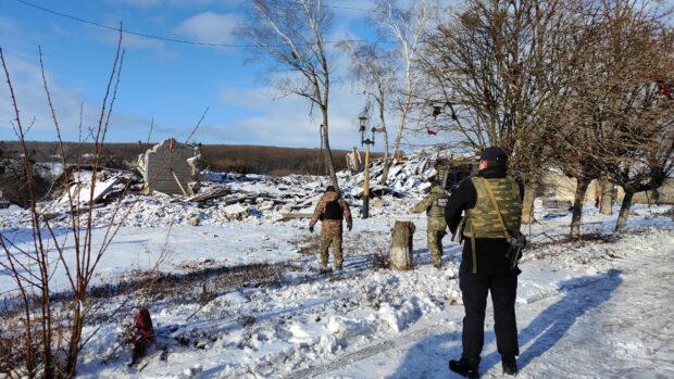 Прикордонні райони Харківщини перебувають під постійним прицілом окупантів: слідчі фіксують наслідки атак військових рф