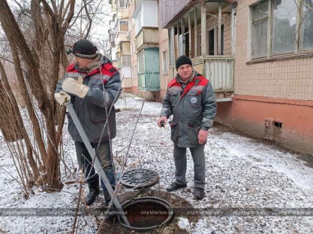 У Салтівському районі ремонтують комунікації