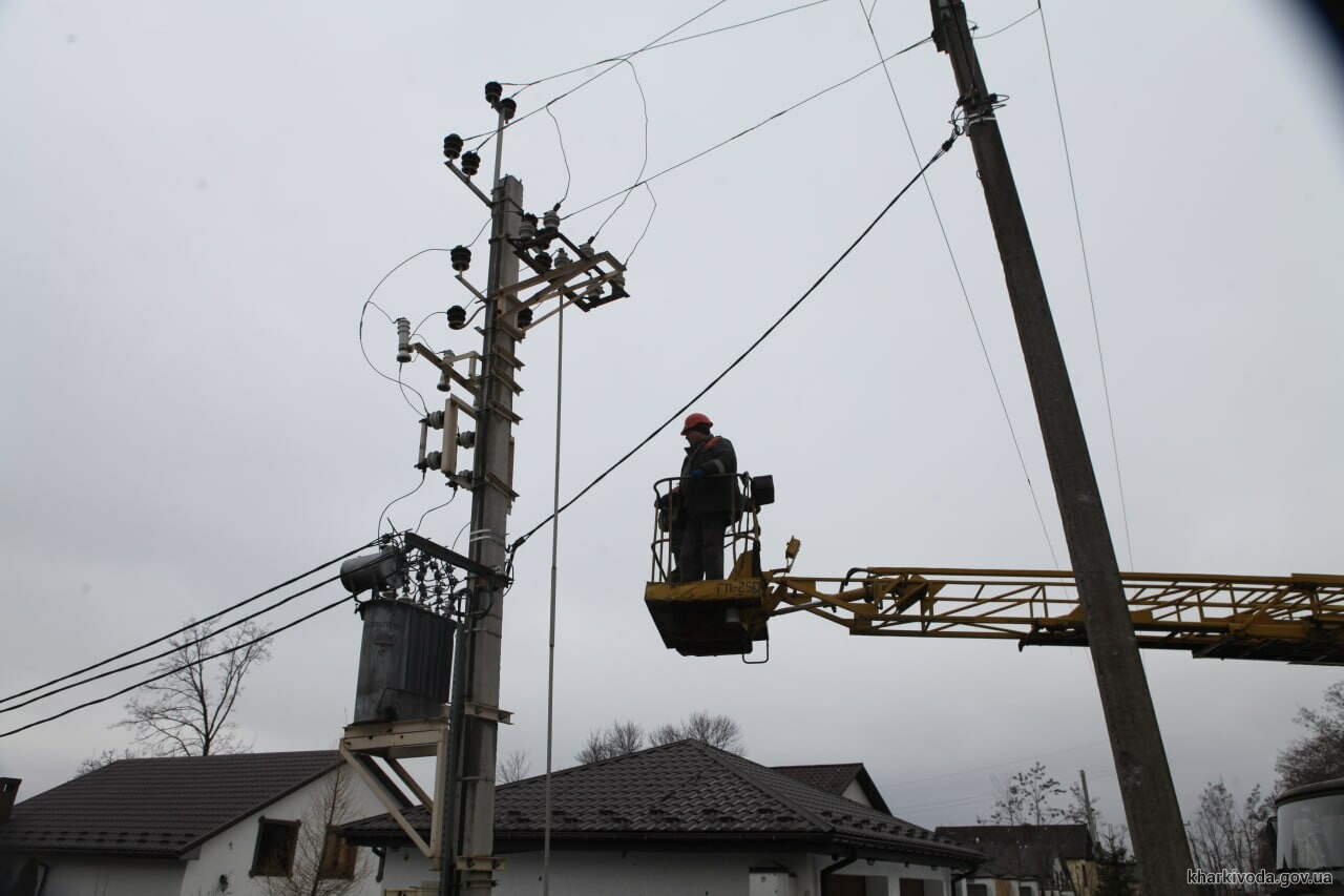 Енергетики підключили до електропостачання Велику Данилівку