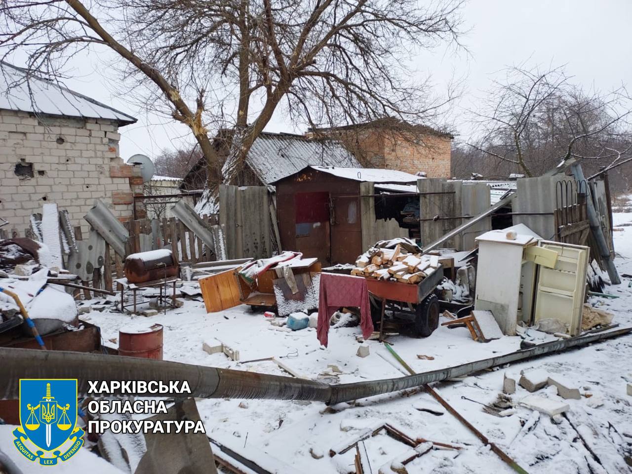 Росіяни вчергове обстріляли населені пункти Харківщини: правоохоронці зафіксували наслідки