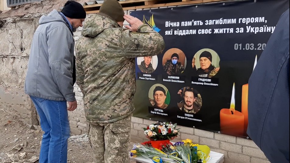 У Харкові вшанували загиблих внаслідок ракетного удару по ОДА 1 березня