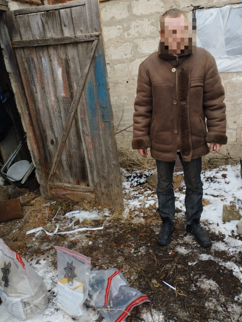 На Харківщині чоловік зберігав боєприпаси: йому повідомили про підозру
