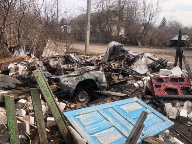 Росіяни зруйнували інфраструктурний об’єкт, пошкодили житлові будинки: слідчі зафіксували наслідки ворожих атак