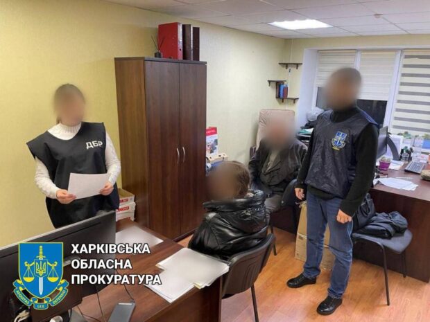 Підтримували ворога і вступили до так званої «Народної міліції» під час окупації міста Ізюм: двох експоліцейських судитимуть за держзраду