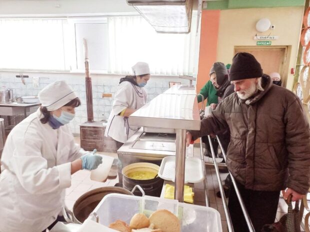 У Харкові більше 33 тисяч осіб відвідали пункти видачі харчування