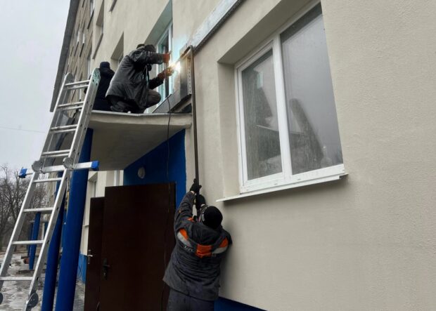 В одному з будинків в Індустріальному районі заново проклали газові мережі після обстрілів