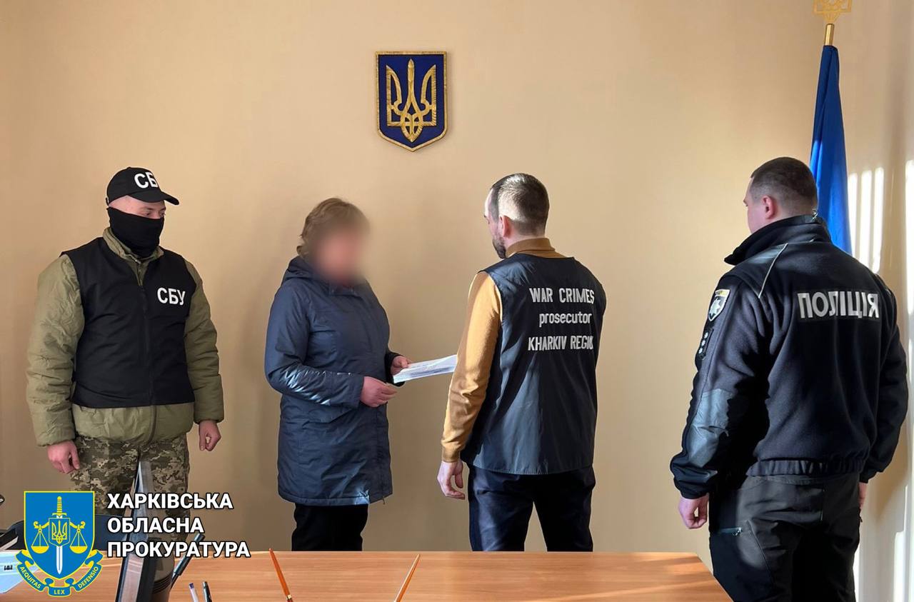 Взято під варту колаборантку, яка під час окупації селища Дворічна стала «посадовицею»