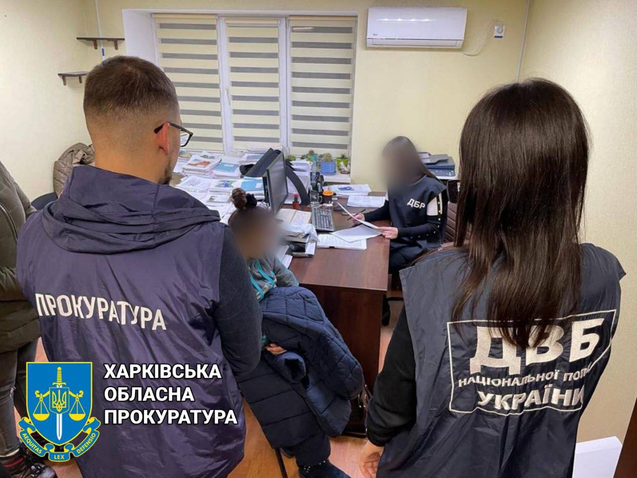 Довічне ув’язнення загрожує експоліцейській, яка за 50 тисяч російських рублів на місяць присягнула на вірність окупантам