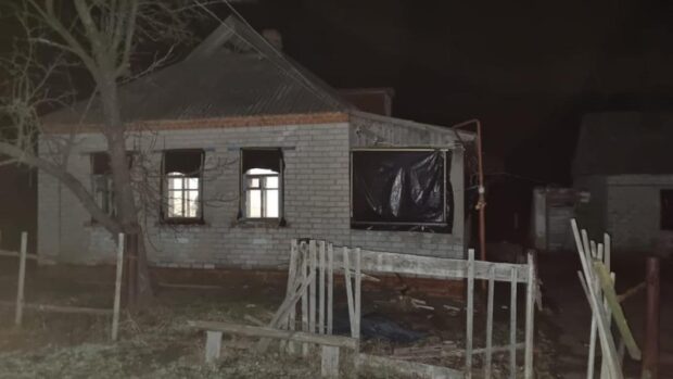 На Харківщині чоловік ледь не зарізав товариша по чарці