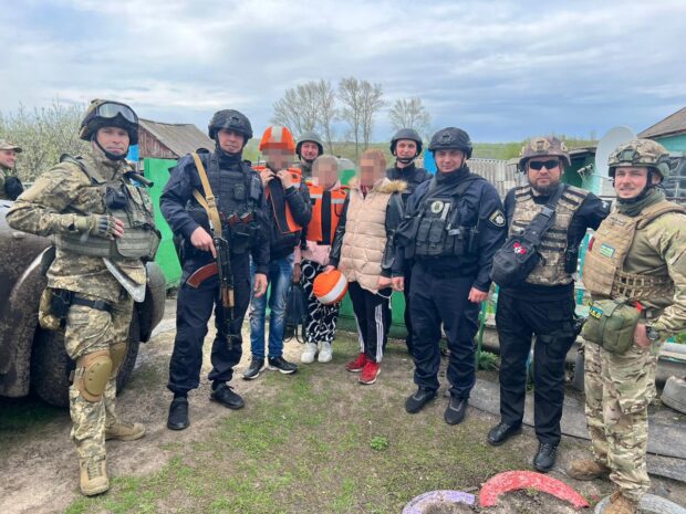 В Куп'янському районі евакуювали сім дітей віком від двох до одинадцяти років