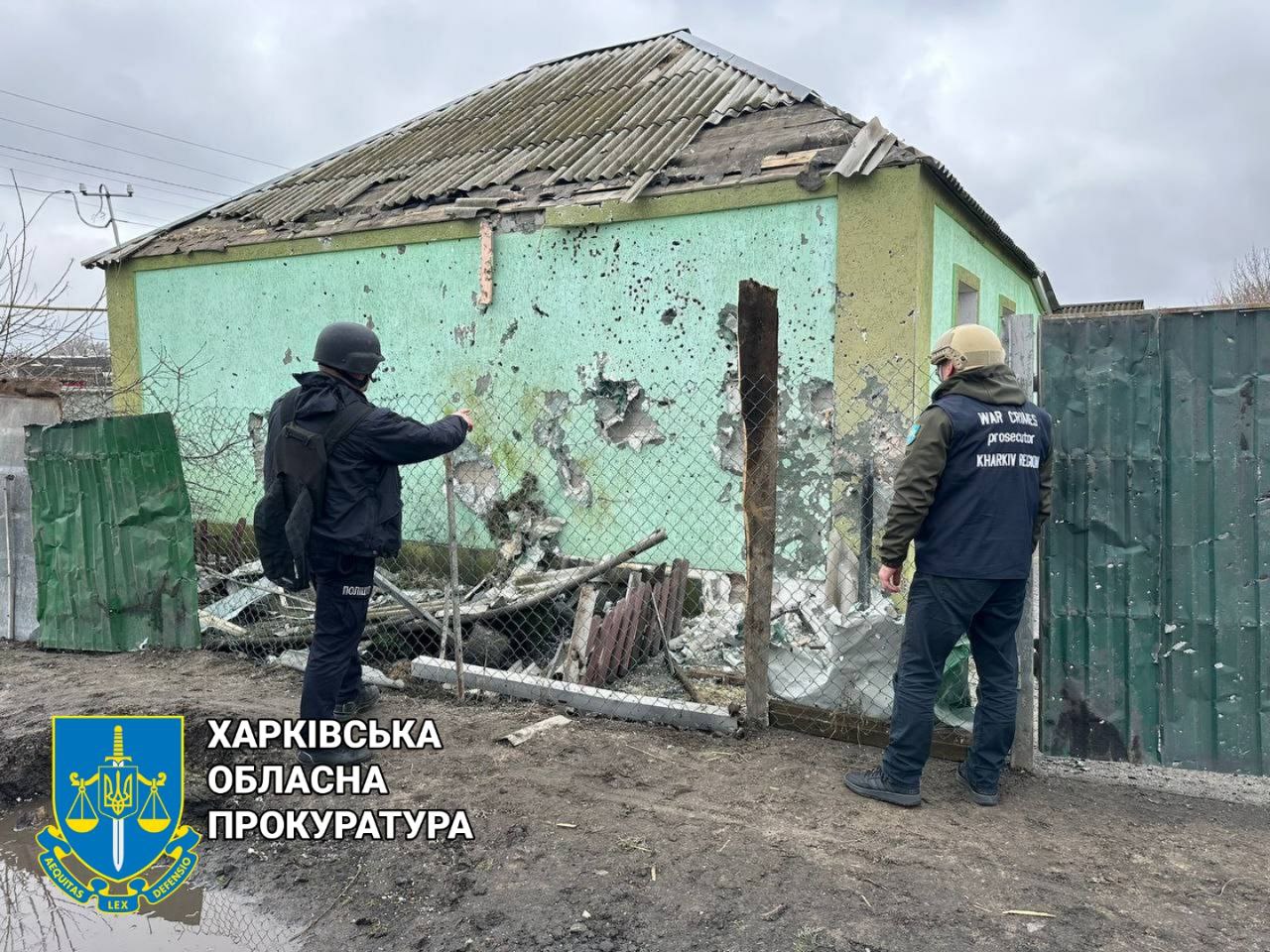 Ворог продовжує бити по Куп’янську: правоохоронці зафіксували наслідки ворожого обстрілу