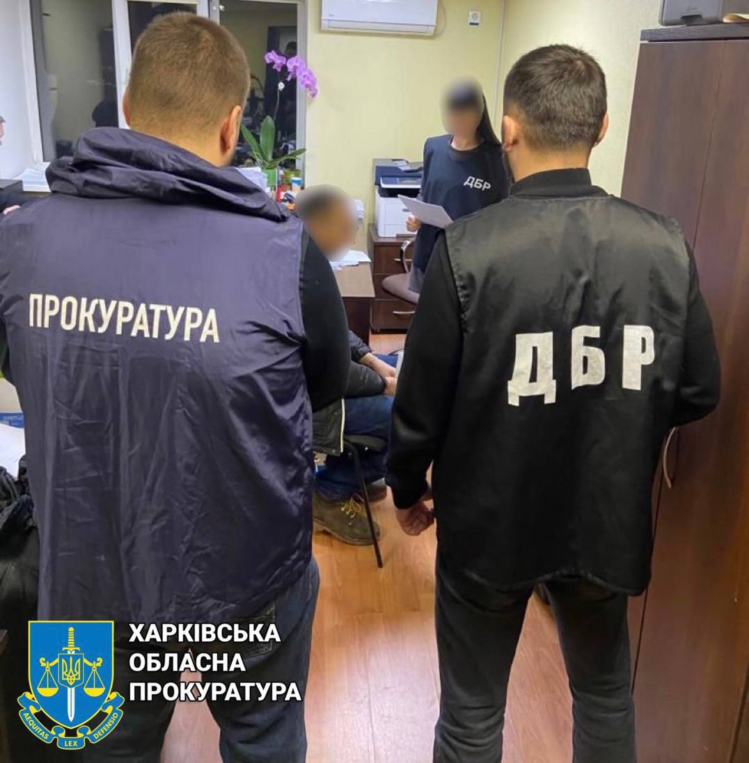 Довічне ув’язнення загрожує експоліцейському-зраднику, який «перевзувся» за щомісячну плату в 45 тисяч російських рублів