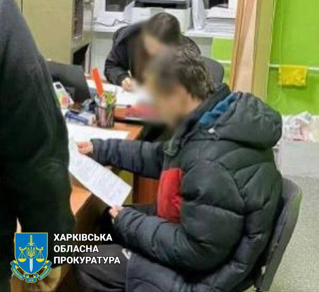 12 років за ґратами проведе «народний міліціонер», який намагався побудувати кар’єру «правоохоронця» під час окупації міста Ізюм