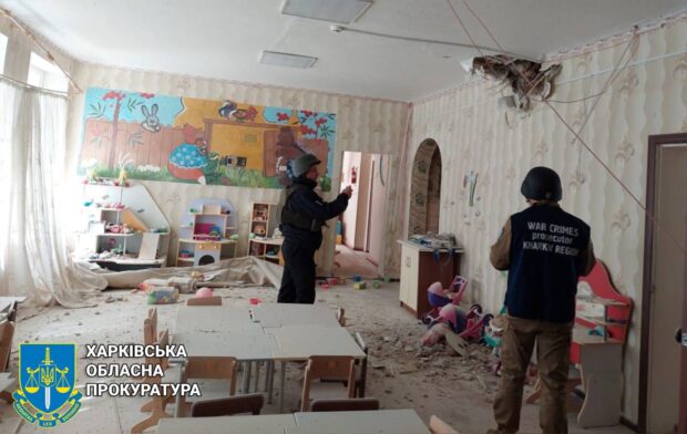Окупанти вчергове обстріляли населені пункти Харківщини: правоохоронці задокументували наслідки