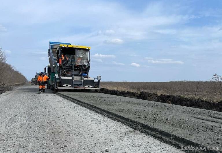 На деокупованій території Чугуївського району ремонтують дорогу