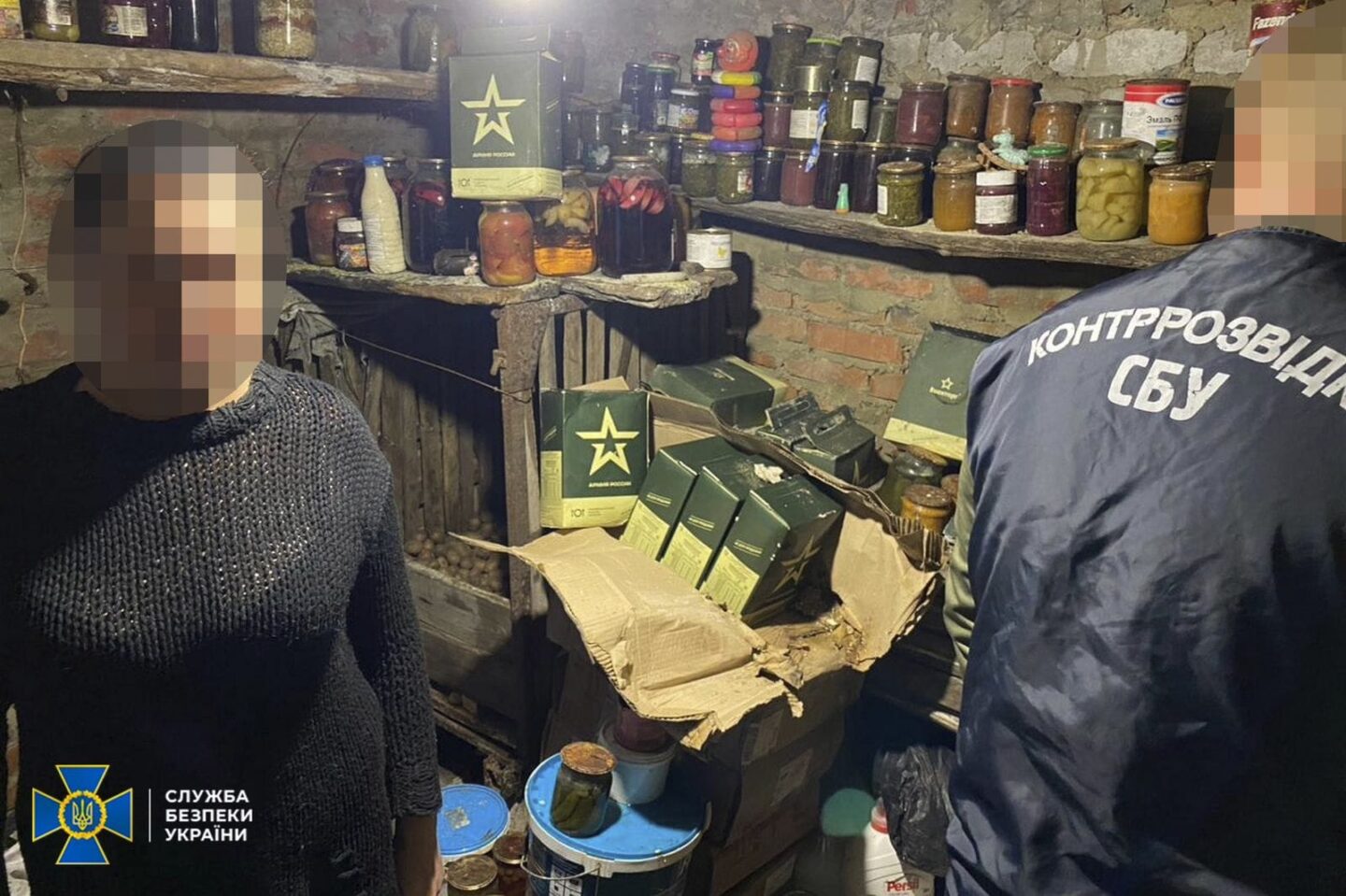 Забезпечувала окупантів безкоштовними ліками, а українцям відмовляла у меддопомозі: на Харківщині затримали фельдшерку-колаборантку