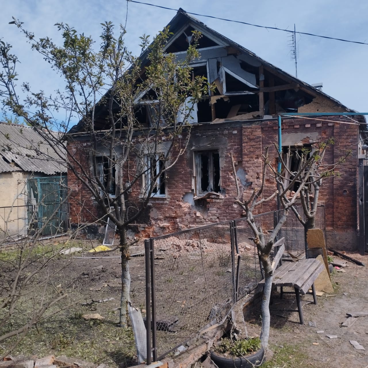 На Харківщині вісім осіб зазнали поранень внаслідок ворожого обстрілу: слідчі зареєстрували наслідки військової агресії росіян