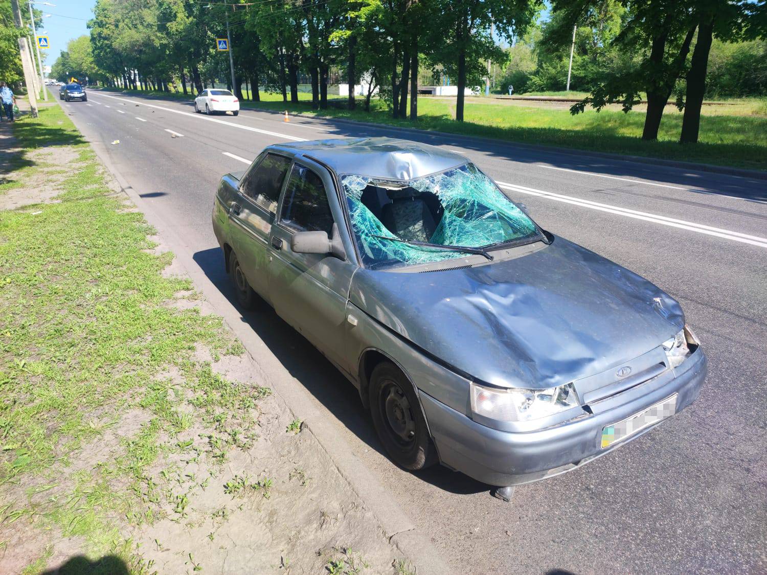 У Харкові водій автомобіля на пішохідному переході збив жінку та підлітка: жінка загинула на місці