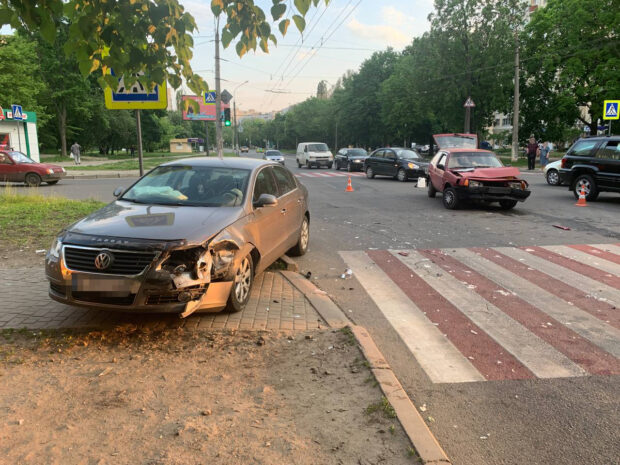 Внаслідок ДТП у Салтівському районі Харкова постраждали чотири дитини