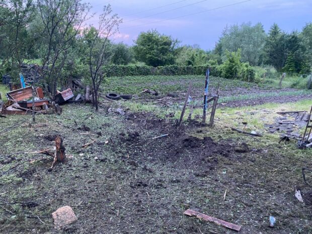 Внаслідок ворожих обстрілів на Харківщині чоловік загинув, жінка отримала тілесні ушкодження