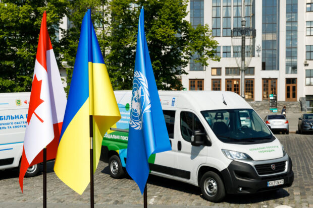 ПРООН і Уряд Канади передали на потреби громад Харківщини спеціалізовані автомобілі