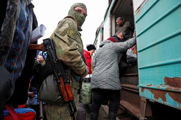 В окупованих росіянами районах Харківщини закликають місцевих жителів "евакуюватися" до рф