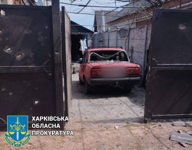 Окупанти вкотре обстріляли Харківщину: слідчо-прокурорська група зафіксувала наслідки та зібрала речові докази