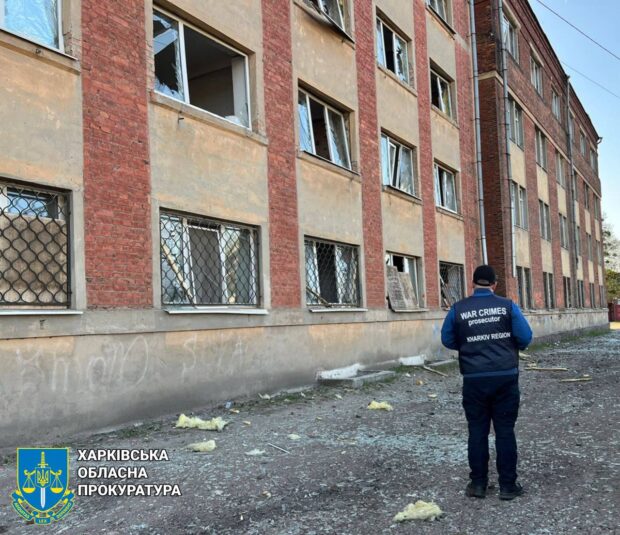 Правоохоронці задокументували наслідки нічного ворожого удару по Харкову