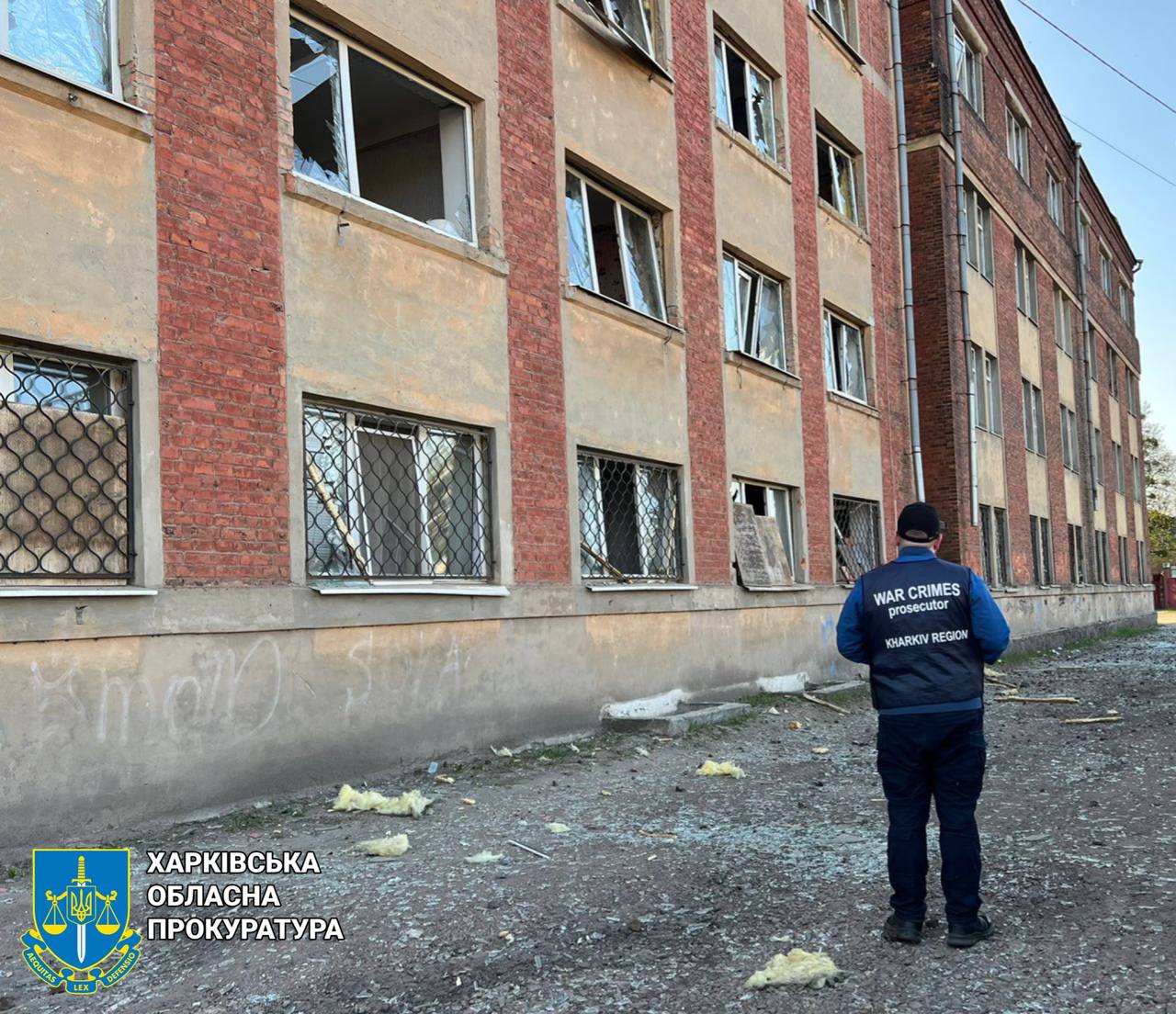 Правоохоронці задокументували наслідки нічного ворожого удару по Харкову
