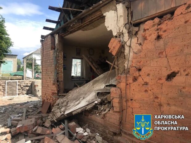 Окупанти продовжують терор мирного населення: правоохоронці зафіксували наслідки ворожих ударів по Куп‘янщині