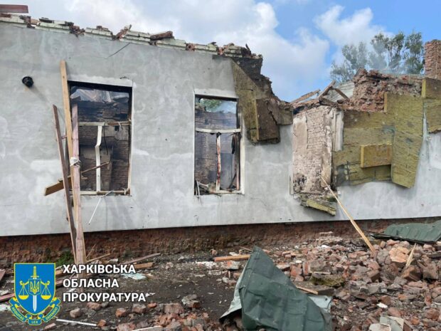 Масована атака дронами по Ізюму: правоохоронці зафіксували численні руйнування у місті