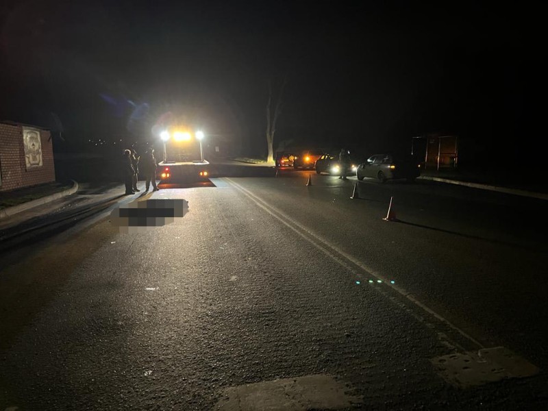 У Харкові під колесами автівки загинула жінка