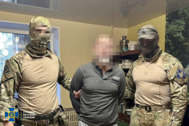 У Харкові затримали агента російського гру, який шпигував за позиціями Сил оборони поблизу кордону з рф