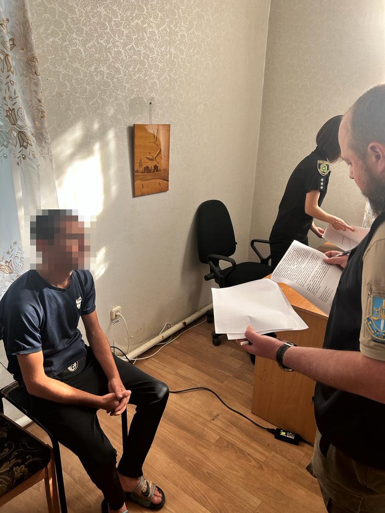 На Харківщині викрили ще одного пристосуванця, який під час захоплення селища Великий Бурлук працював на ворога