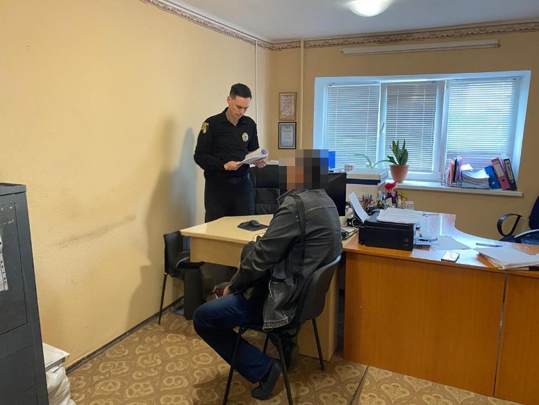 Добровільно обійняв посаду керівника енергетиків і віддав окупантам спецтехніку: мешканцю Харківщини повідомили про підозру