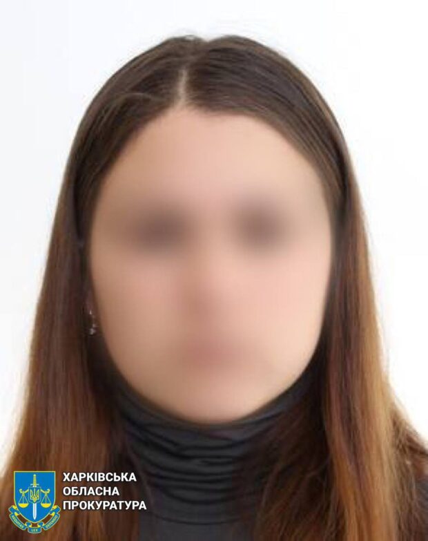 Завершено спецрозслідування щодо зрадниці, яка організовувала видачу російських паспортів жителям Вовчанська