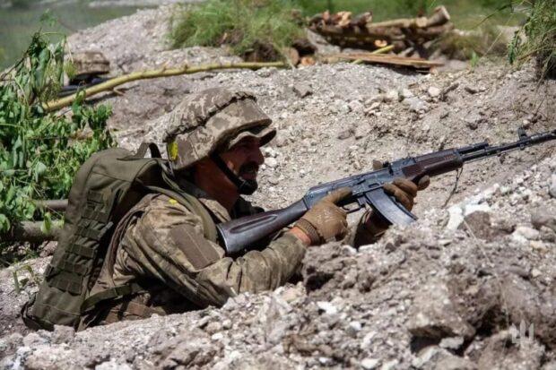 Ворог два дні поспіль активно наступає на Куп‘янському напрямку - Міноборони