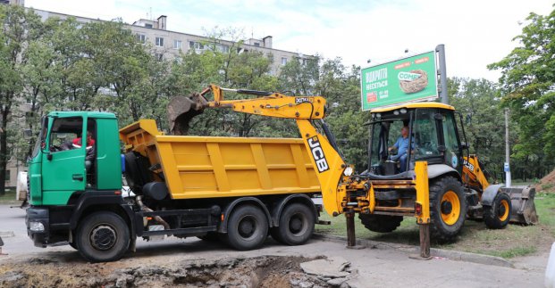 У Салтівському районі оновлюють водоводи