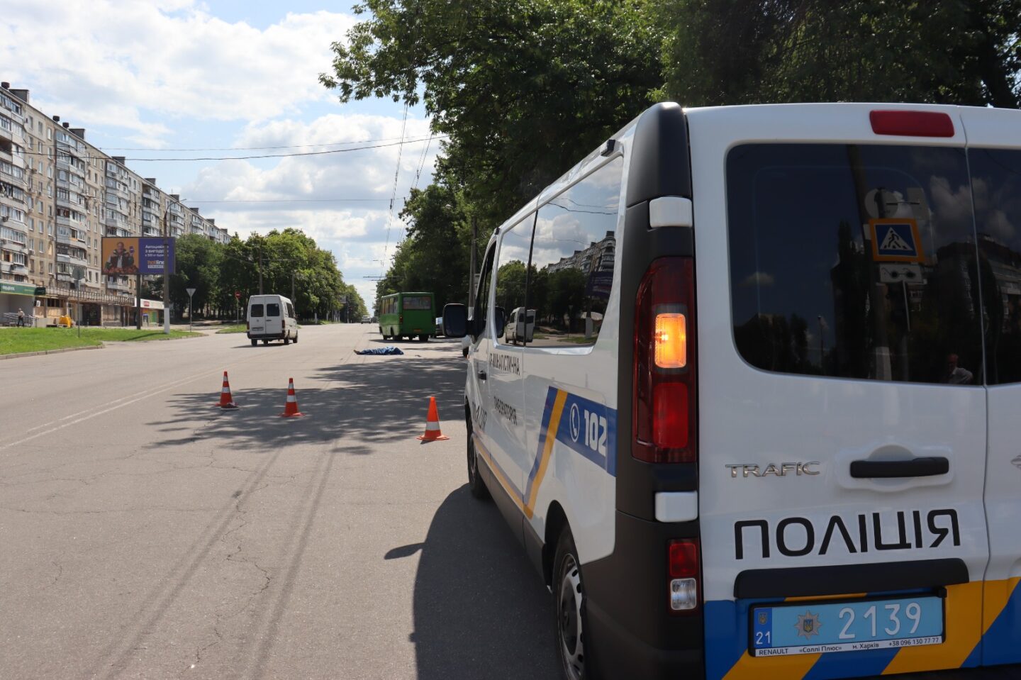 Вбив трьох людей, викрав автівку та спричинив ДТП зі смертельними наслідками: слідчі відкрили кримінальні провадження