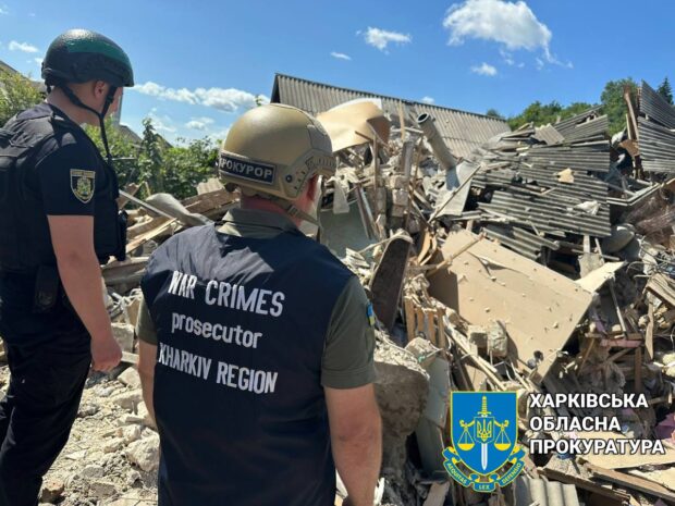 Прокурори задокументували наслідки чергових обстрілів Харківщини з боку росіян