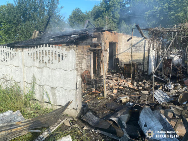 Внаслідок обстрілів отримав поранення цивільний чоловік: слідчі Харківщини зафіксували наслідки воєнних злочинів росіян