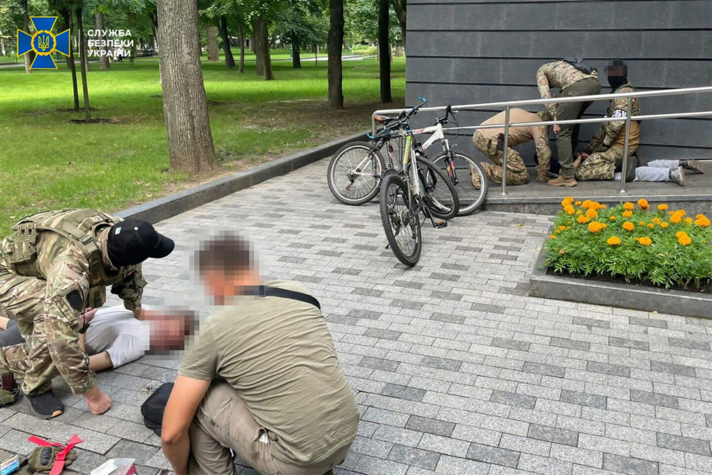СБУ затримала групу коригувальників, які наводили удари росіян по Харкову