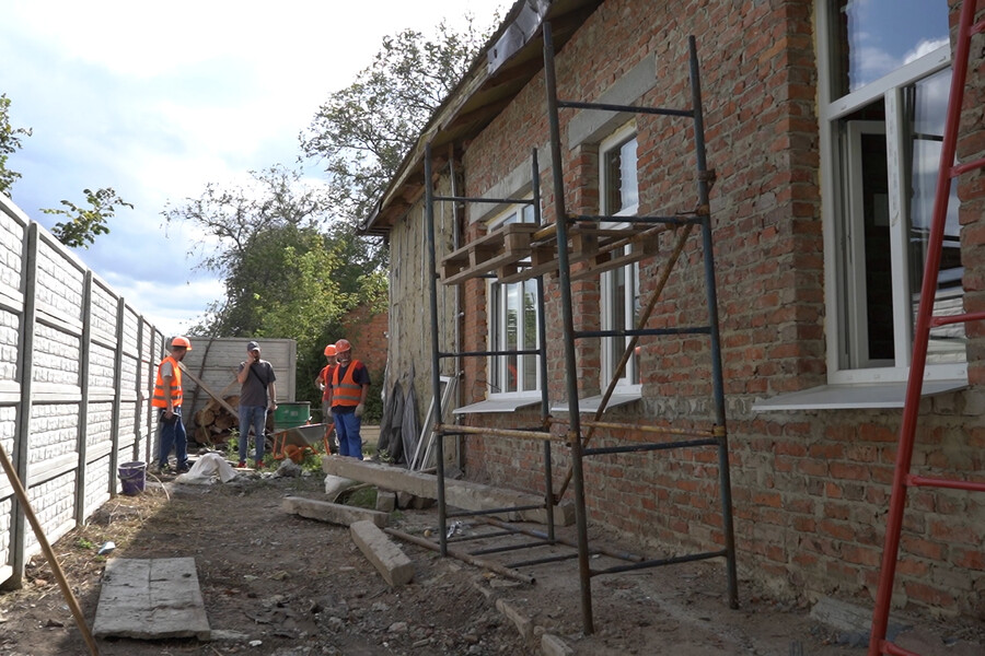 У Золочеві відновлюють соціальний гуртожиток