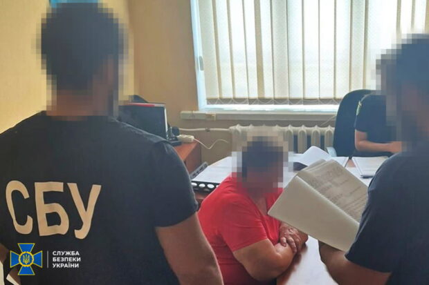 СБУ затримала фермерку-колаборантку, яка під час окупації Харківщини вивезла до рф українське зерно на 13 млн грн