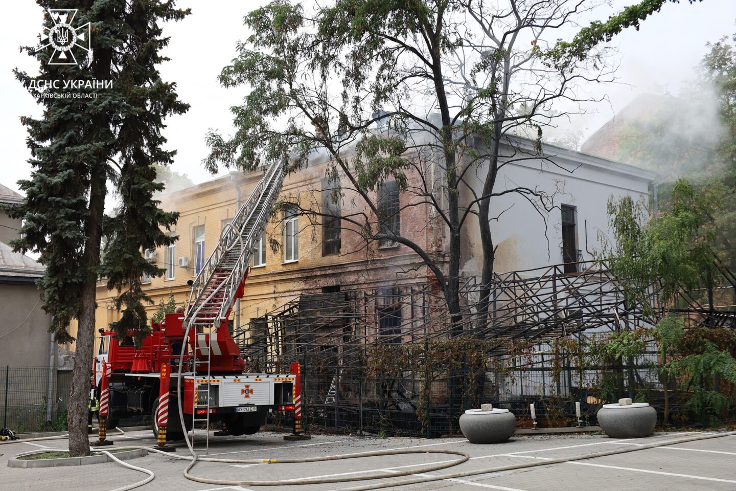 У центрі Харкова зайнялися Будинок архітектора та ресторан